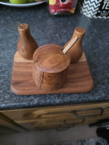 Wooden salt and pepper set - wooden,