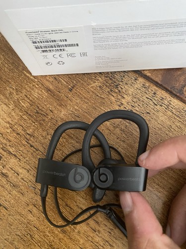 Beats dre powerbeats - by, dr.