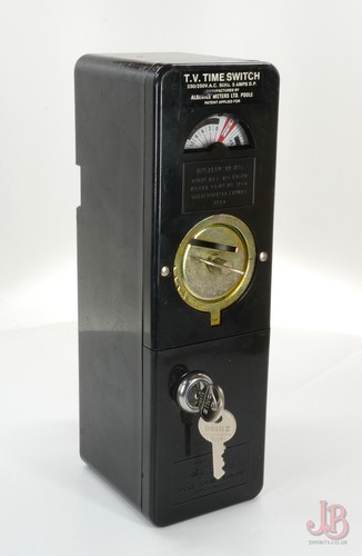 Vintage 1980 television - 1980's,