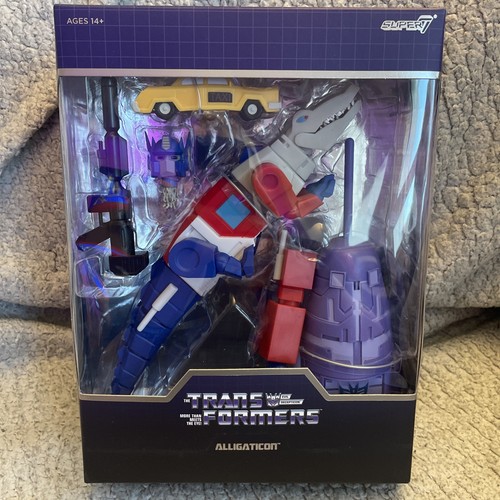 Super7 transformers ultimates - super7,