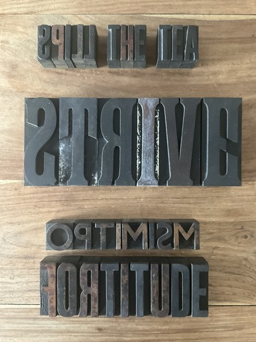 Vintage wooden letterpress - ,