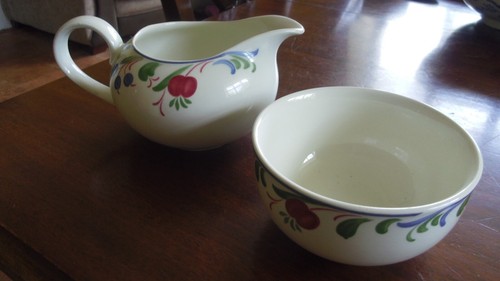 Poole pottery hand painted - poole,