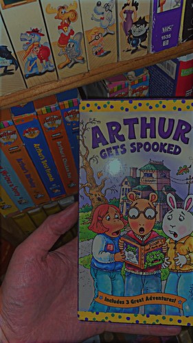 Arthur gets spooked vhs tape - gets,