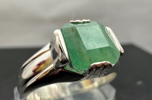 765 natural emerald - 2.765,
