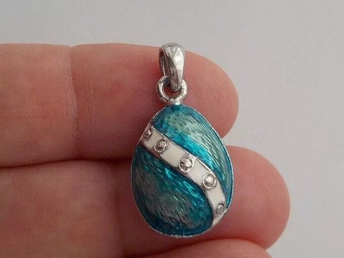 Beautiful vintage silver tone - silver,