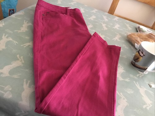 Yes size deep pink - 12,