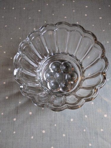 Vintage clear glass flower - clear,