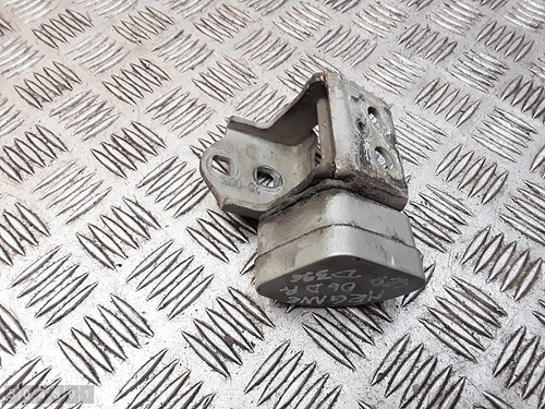 2006 renault megane door hinge - renault,