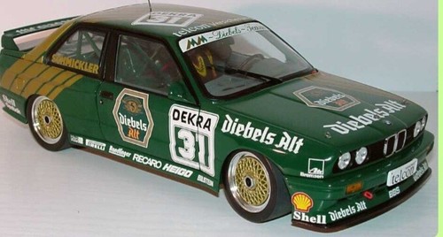 Genuine bmw dealer model - 1:18,