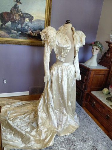 Antique 1890 satin tambour - &,