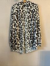H&M Lovely Grey Leopard Print