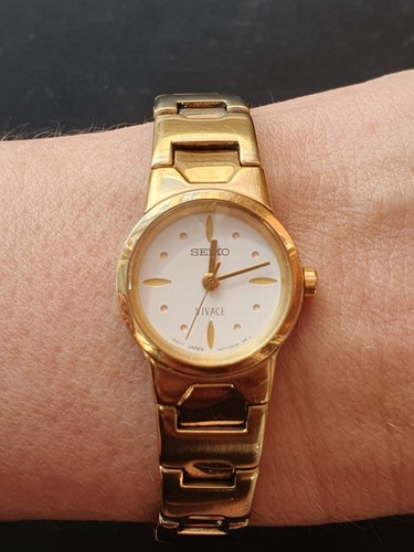 Seiko vivace ladies quartz - seiko,