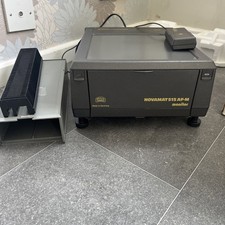 Novamat 515 AF-M Monitor Slide
