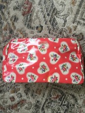 Ladies Cath Kidston Toilet Bag.