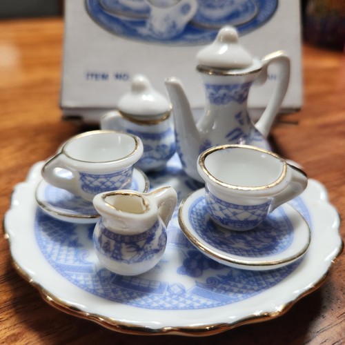 Vintage blue willow mini tea - blue,
