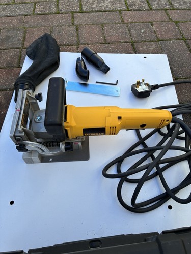 Dewalt biscuit jointer dw682 - biscuit,