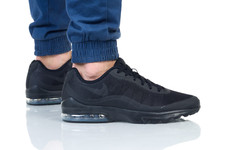 Nike Air Max Invigor Triple