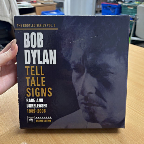 Bob dylan tell tale - dylan, signs