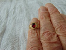vintage sz.3 red crystal heart