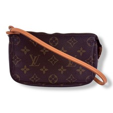 Louis Vuitton Medium Pochette