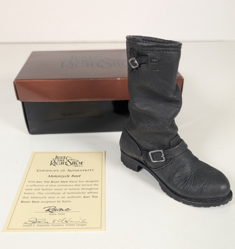 Just the right shoe - just, motorcycle