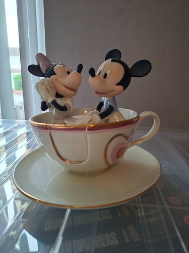 Mickey and minnie tea cup - mickey,