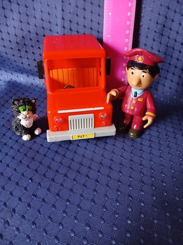 Small postman pat bundle - small,