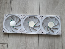 Lian-Li UNI SL120 INF Reverse Blade Addressable RGB Black 120mm Fan