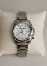 ladies michael kors watch (non original box )