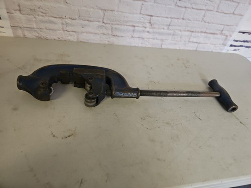 Record 203 pipe cutter - pipe,