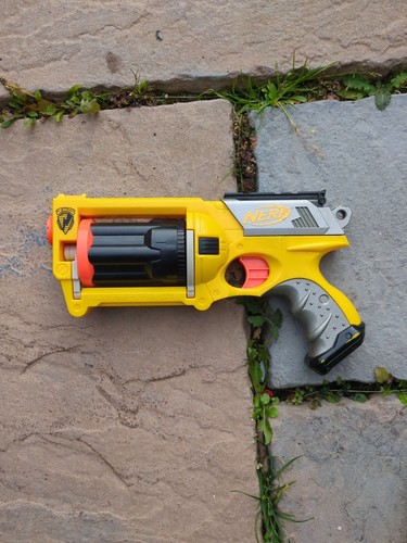 Nerf strike maverick rev 6 - nerf, n