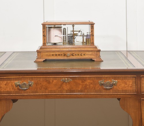 Rare hezzanith oak cased - rare,
