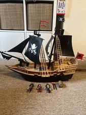 PLAYMOBIL - 6678 RAIDERS PIRATE SHIP 2007 & Pirate bundle, not complete.