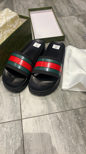 Gucci sliders size - , 10