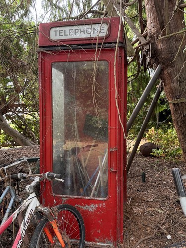 Original red phone box - k8,