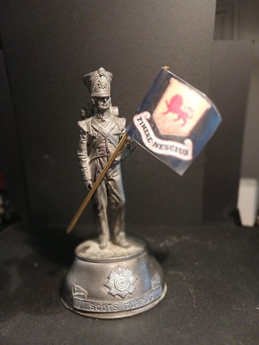 Pewter figure chas - figure, stadden