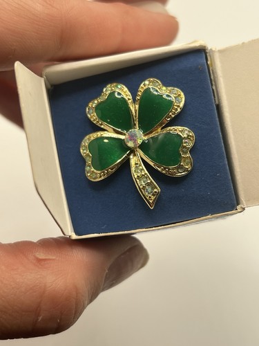 Avon vintage brooch four leaf - brooch,