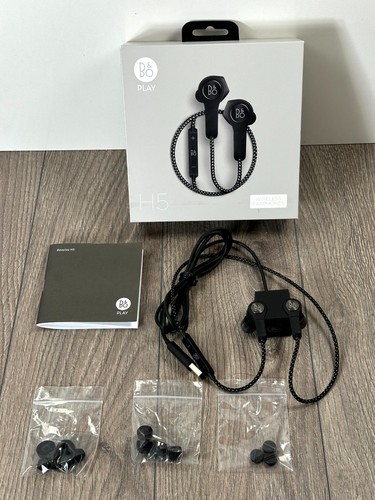 Bang olufsen beoplay h5 - &,