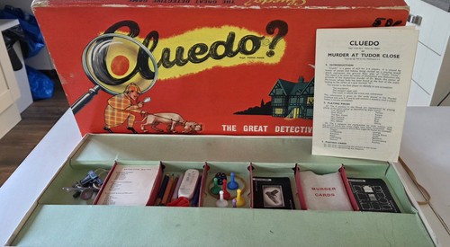 Rare vintage cluedo board - cluedo, game
