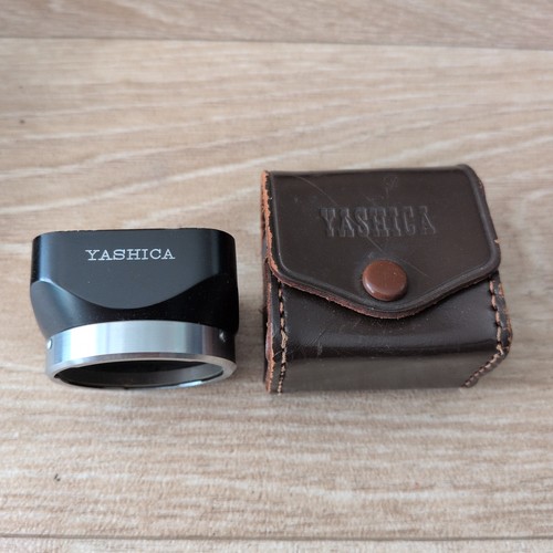 Yashica bay metal - 1, lens