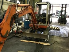 Hitachi EX30 Excavator (E2418)