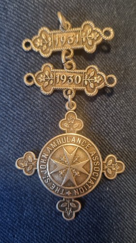 Johns ambulance silver - johns,