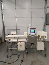 Safeline metal detector model