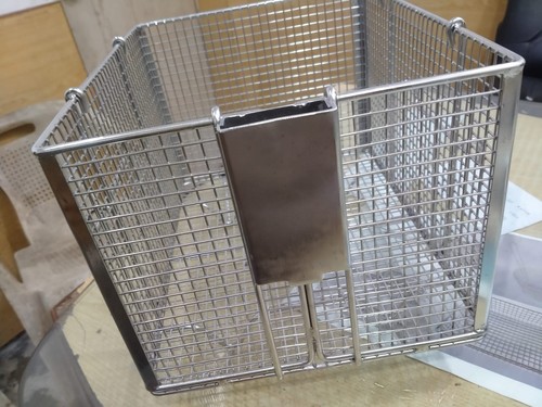 Henny penny deep fryer - 2,