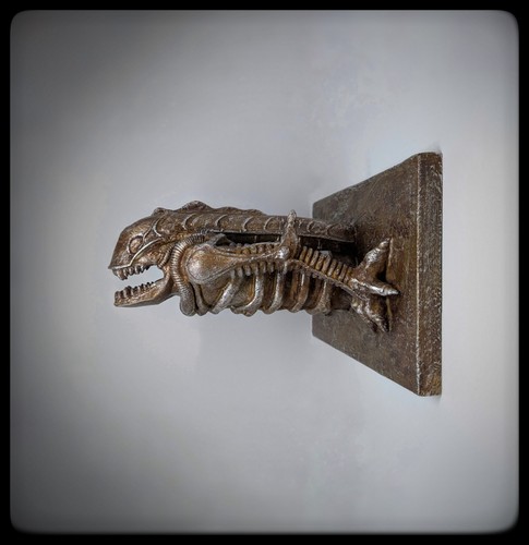 The alien gargoyle - gargoyle, of