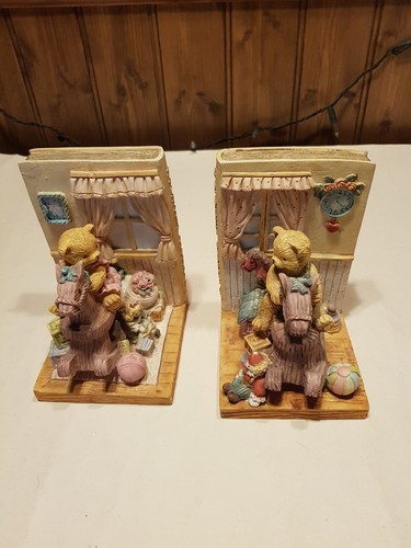 Pair teddy bear book ends - teddy,
