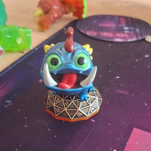 Wrecking ball s2 skylanders - ball,