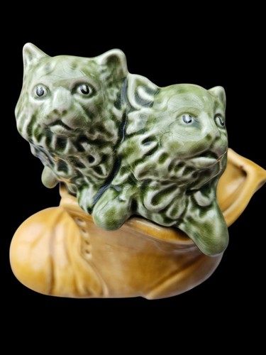 Sylvac pottery figurine - pottery,