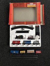 Hornby GWR Freight Train Set OO Gauge with 4 Extra Coaches In Original Box Used