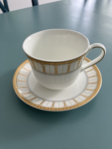 Royal doulton sovereign - royal,